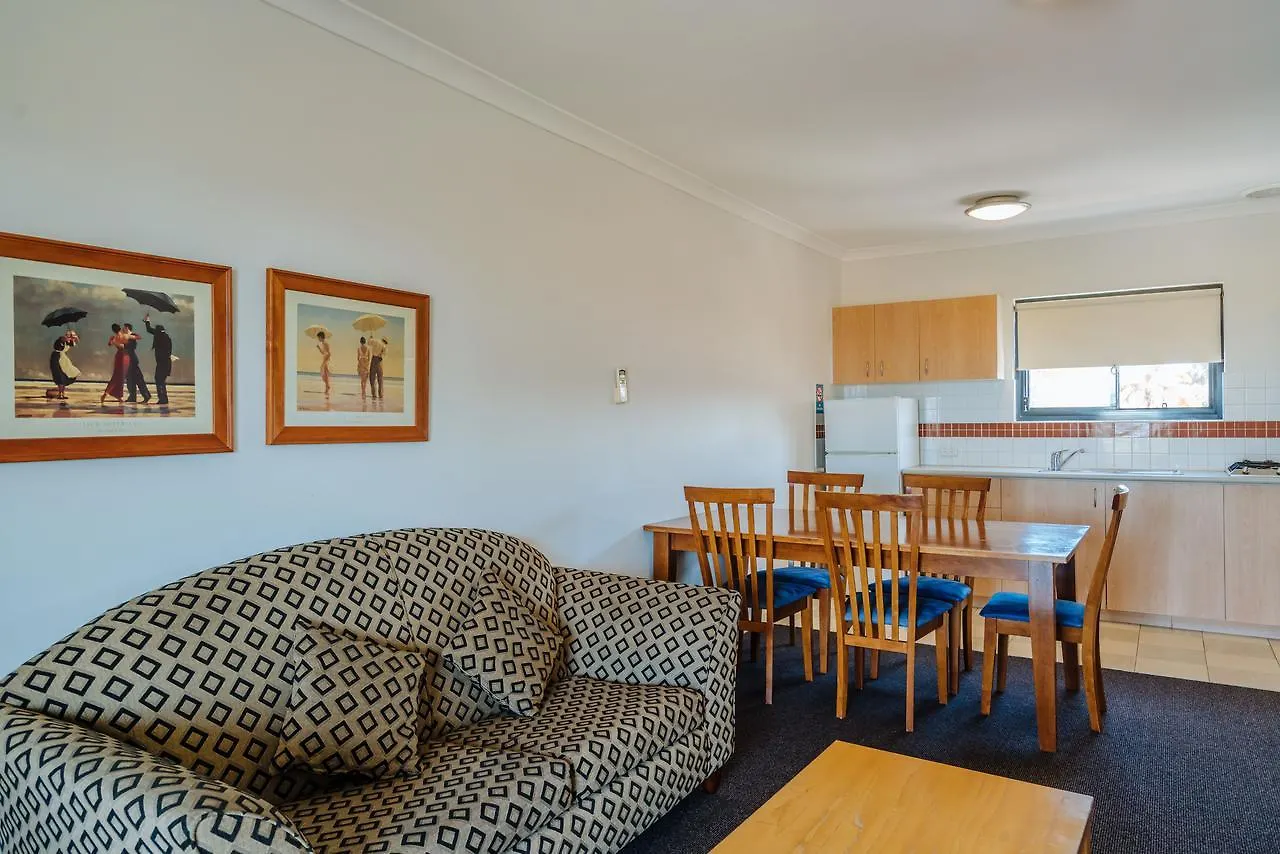 Canning Bridge Auto Lodge Perth Aparthotel